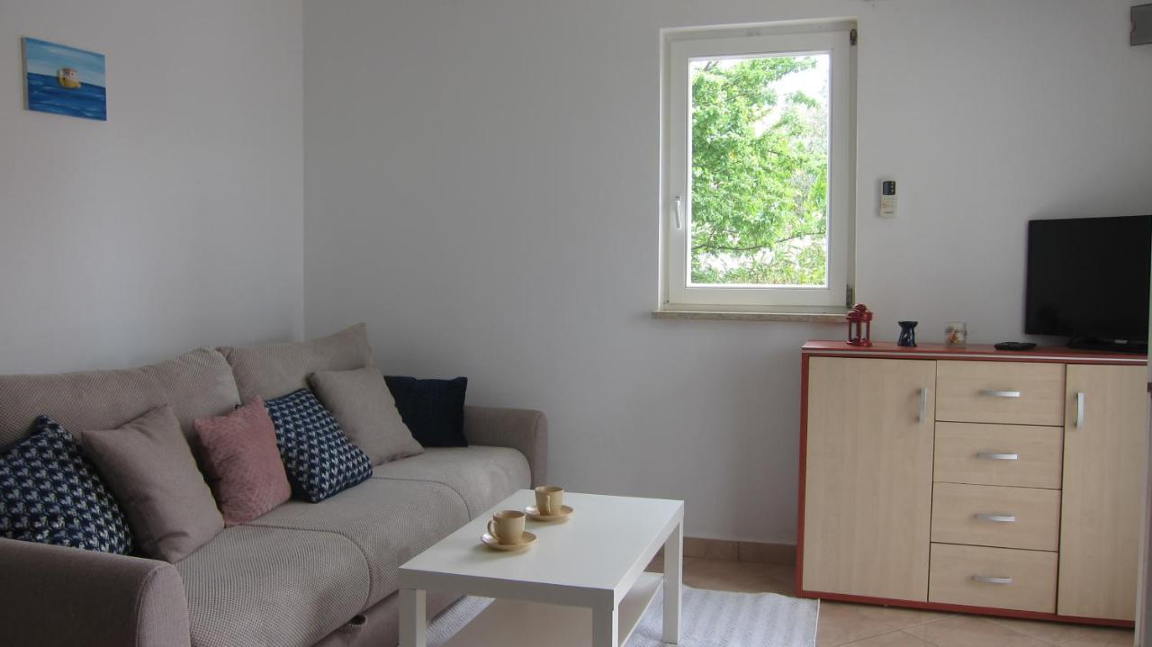 Apartment Marina Srima Luaran gambar