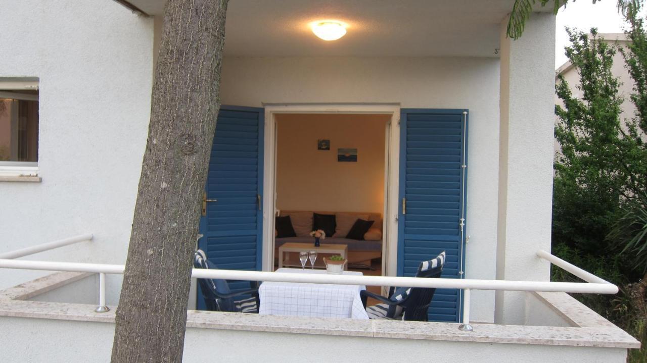 Apartment Marina Srima Luaran gambar