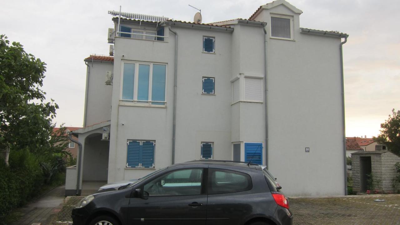 Apartment Marina Srima Luaran gambar